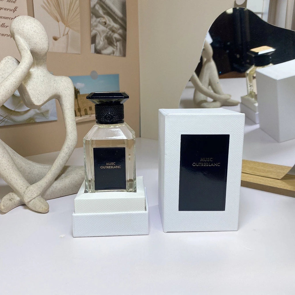Yara Moi by Lattafa – Luxury That Leaves your Mark